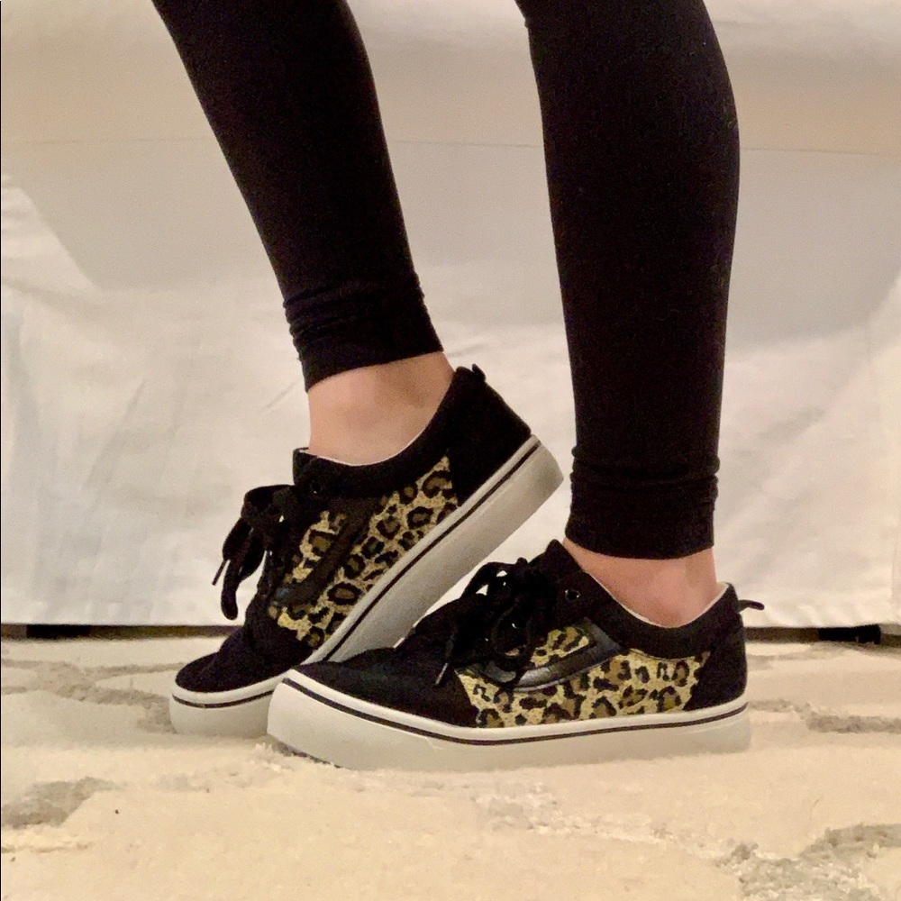 Leopard shoes